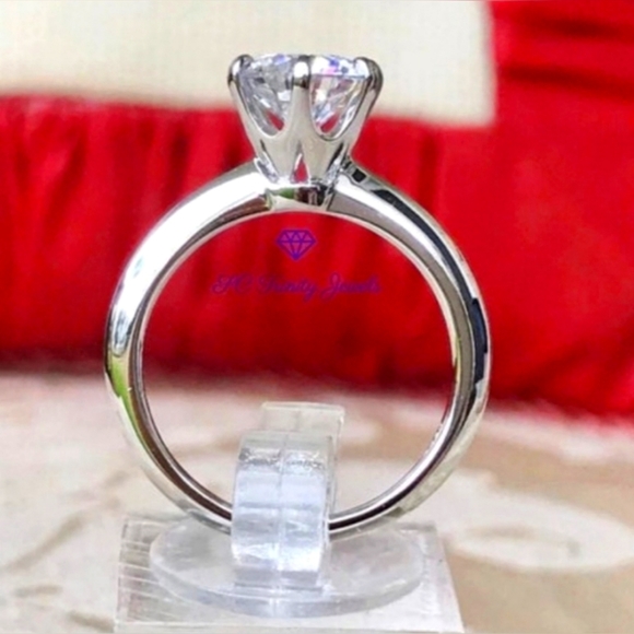 1.5 Carat Moissanite Ring - Picture 5 of 9